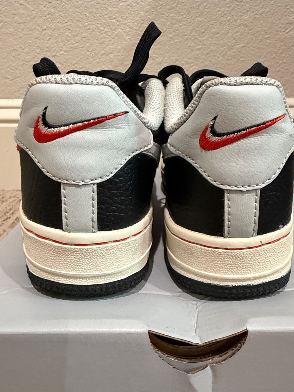 Nike Air Force 1 -  Kids Black, White & Red Low-Top Sneakers - Picture 4 of 9
